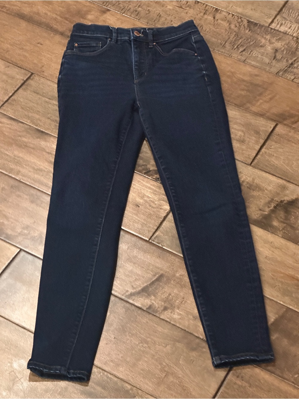 2/$10 or 3/$12 ❤️ Ann Taylor The Skinny Size 2 Dark Blue Women’s Jeans